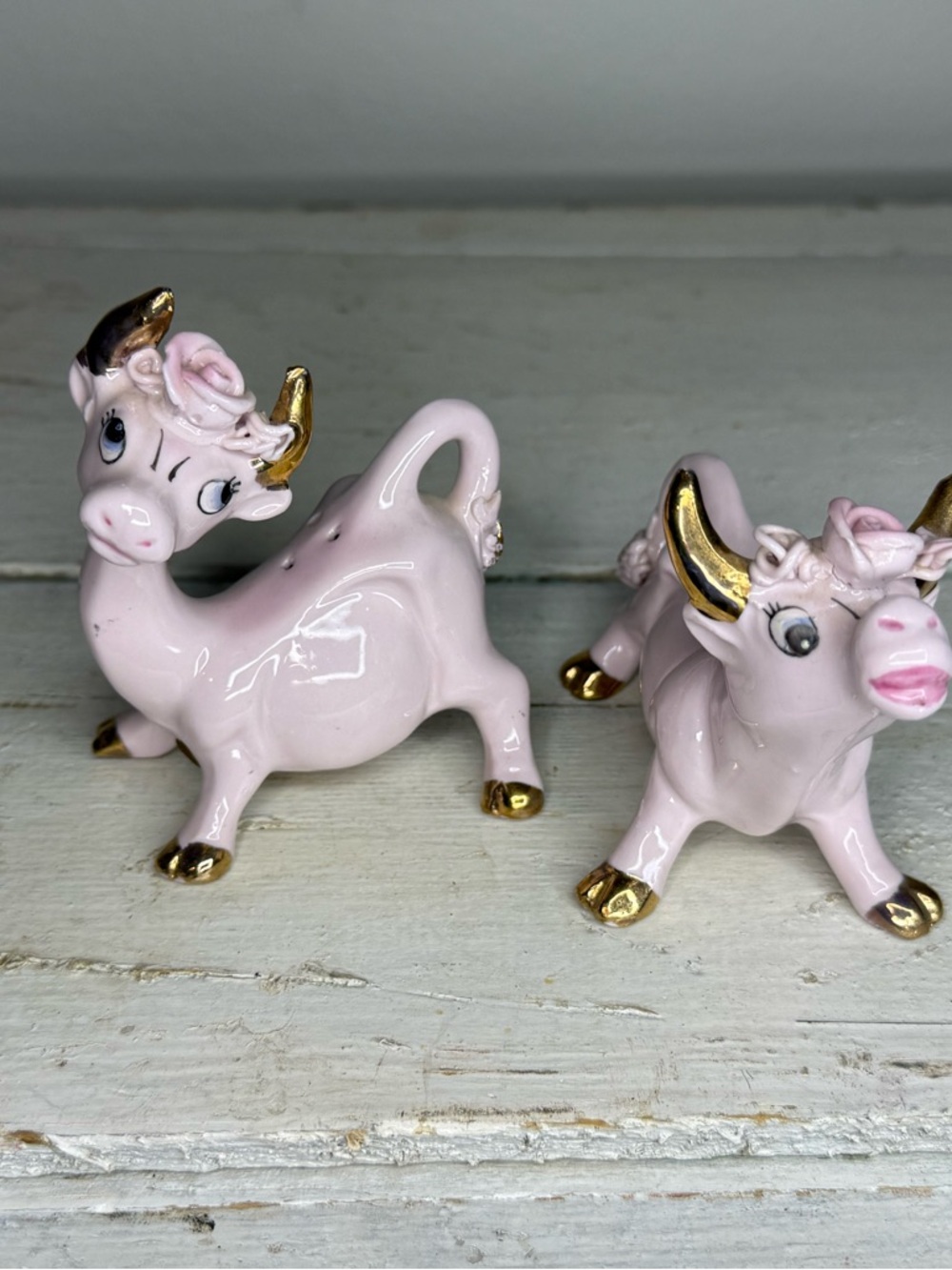 Thames Japan Pink Bull & Cow Shakers, Hand Painted, Numbered and Original Foil S